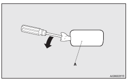 2. Move the lever (B) to open the tailgate.
