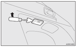 2. Remove the bulb by pulling it out.