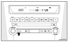 Push the CD button (2) if a disc is already in the CD player. The audio system