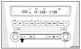 Push the CD button (2) if a disc is already in the CD player.